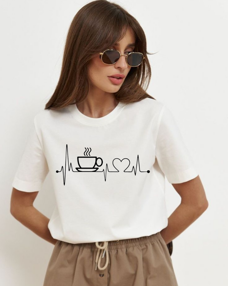 Women's Roundneck Tea Print T-shirt