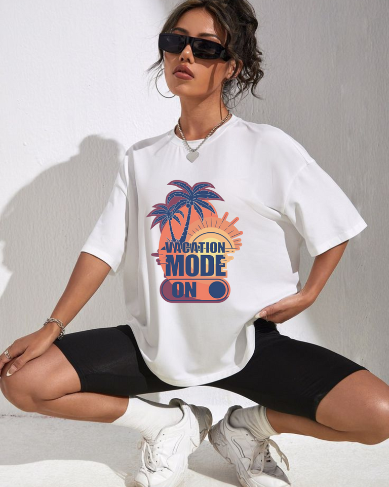 Women's Oversized Vacation mode is on Print T-shirt